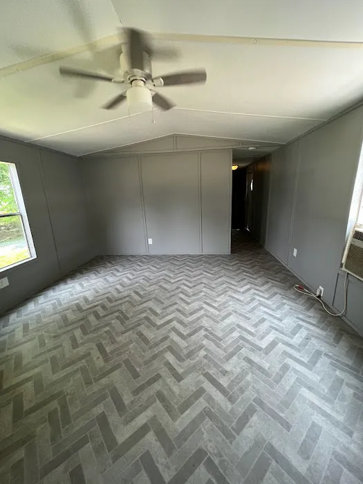 Oxford Cove Picture 8