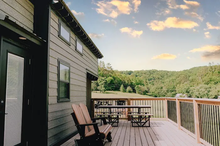 Ellis Cove Tiny Home & RV Adventures Picture 7
