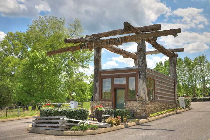 The Dell Motorcoach Resort Picture 5