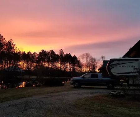 Sunset Pines RV Living