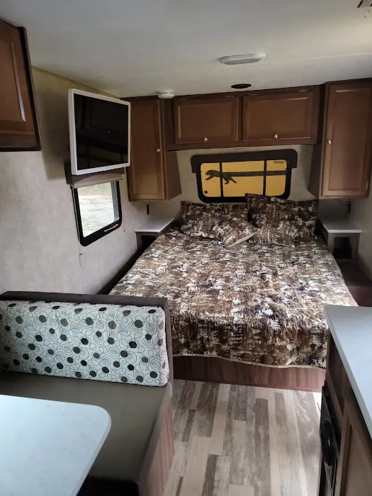 Rest Haven RV Park Picture 3