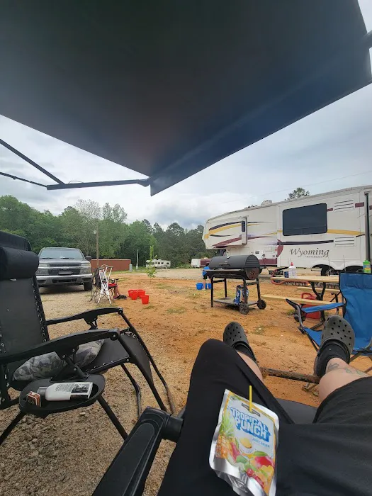 Rest Haven RV Park Picture 5