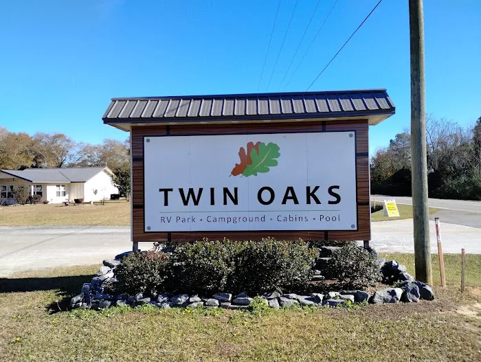 Twin Oaks RV Park Picture 3