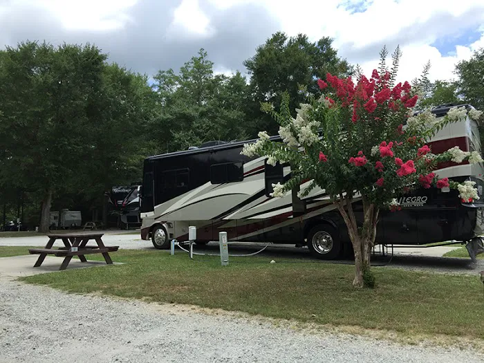 Twin Oaks RV Park Picture 8