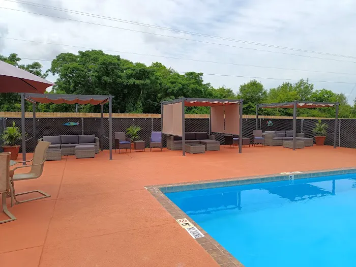Twin Oaks RV Park Picture 5