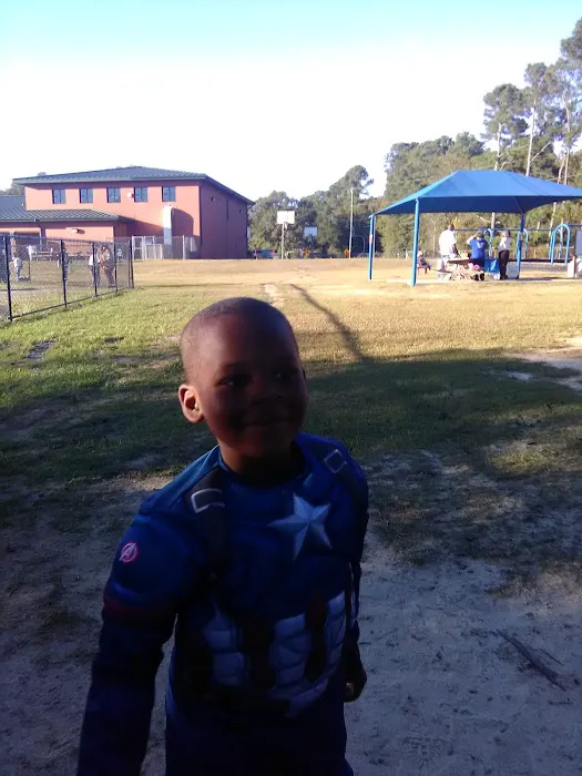 Cedar Creek Mobile Home Park Picture 10