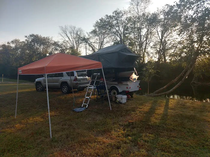 River Johns Outfitters LLC Picture 5