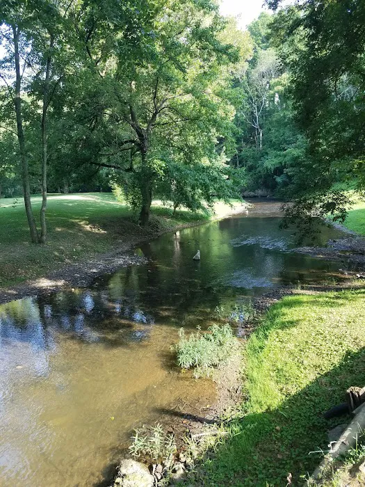 River Johns Outfitters LLC Picture 8