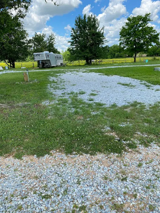 Platos Branch Farm RV Park Picture 4