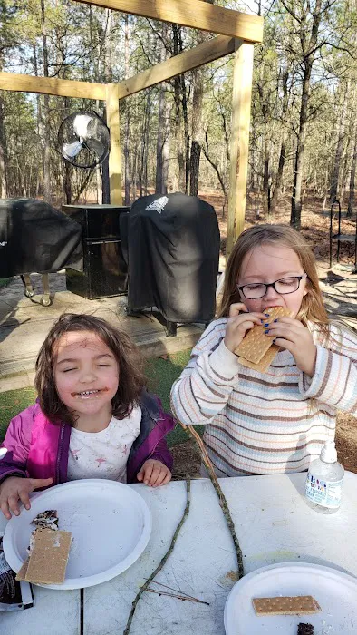 Fluffy's Family Campground Picture 5
