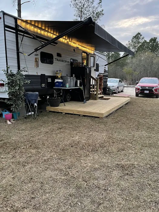 Fluffy's Family Campground Picture 7