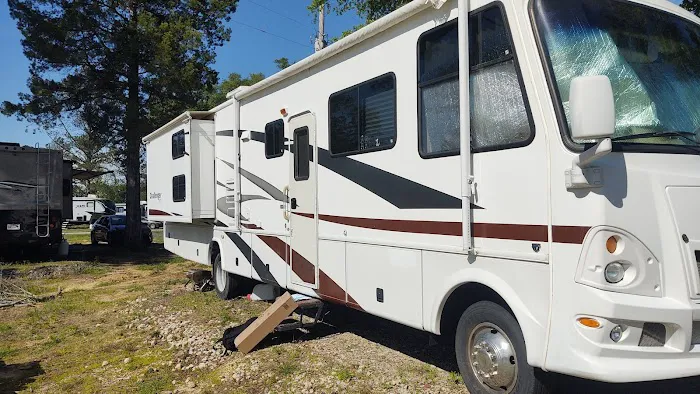 Cedar Trail RV Park Picture 4
