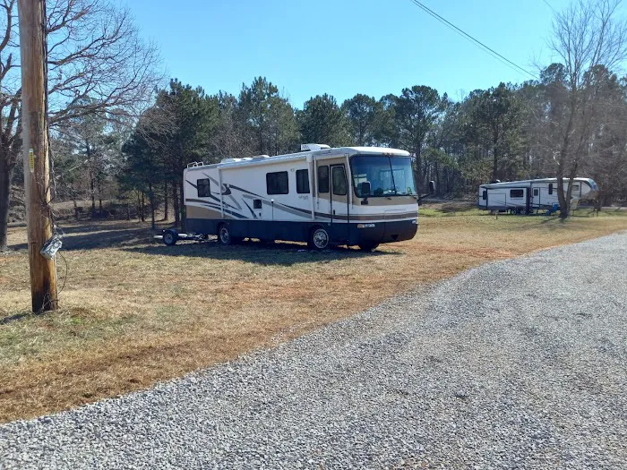 Burnt Springs RV Park Picture 2