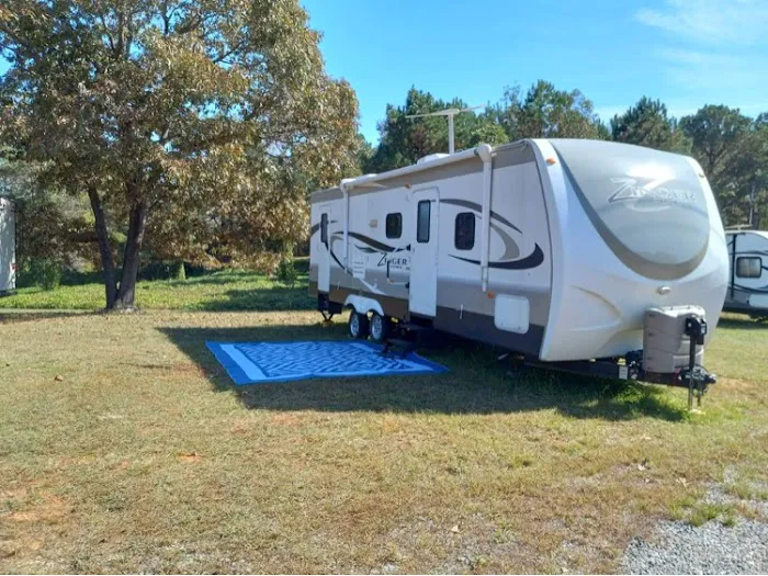 Burnt Springs RV Park Picture 10