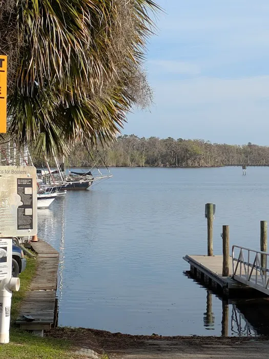 Rocks Pond campground & marina Picture 3