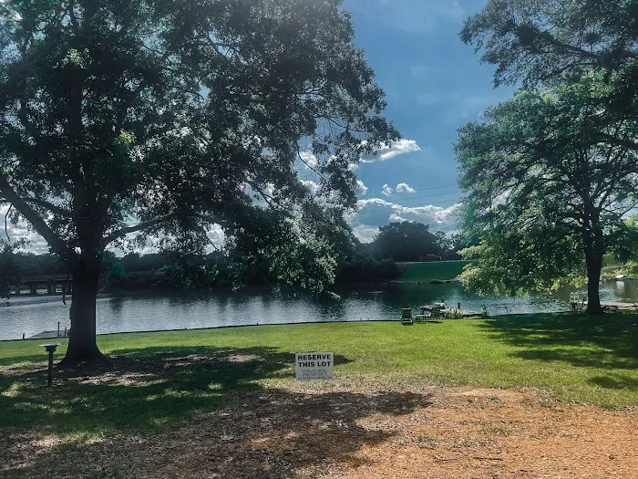 Blue Eye Waterfront Community: Logan Martin Lake Picture 3