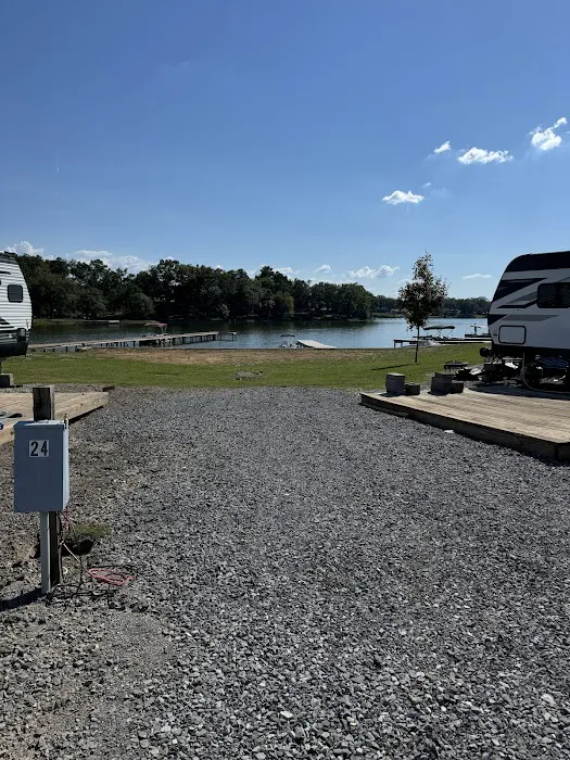 Sunset Cove RV Park and Boat Storage Picture 6