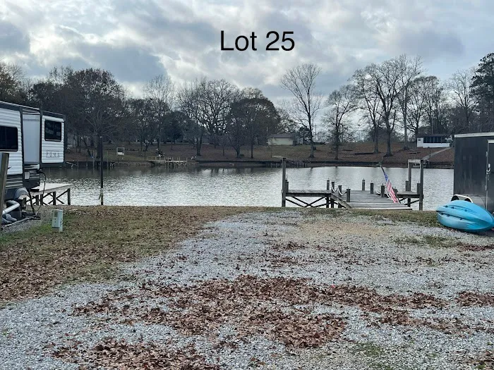 Paradise Island RV Park Picture 3