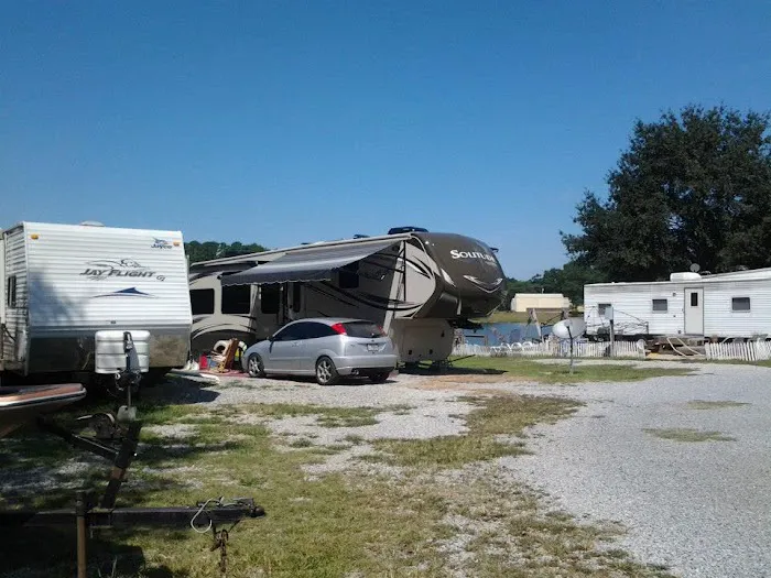 Paradise Island RV Park Picture 8
