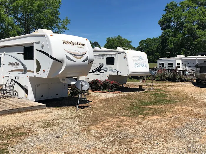 Paradise Island RV Park Picture 10