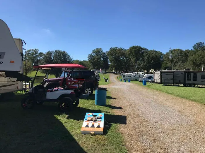 Talladega Knights RV Park Picture 8
