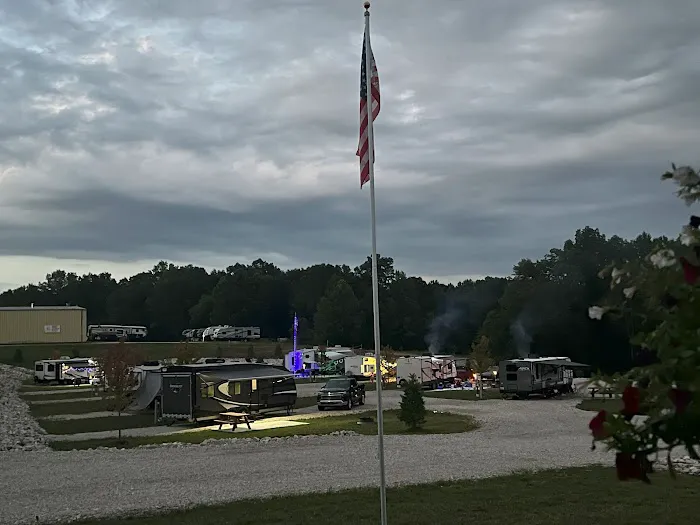 Patoka Pines RV Campground and Boat Storage Picture 8
