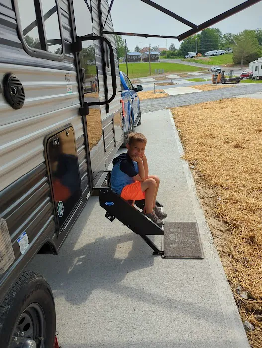 Paddle Trail Campground Picture 4
