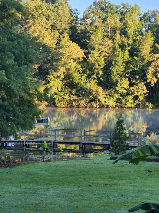 Fisherman's Resort RV Park Picture 2