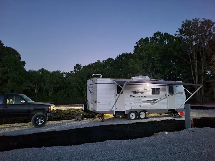 Fly South RV Campground Picture 4