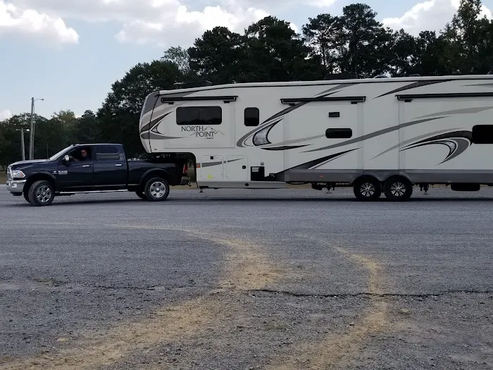 Ryans Creek RV Resort Picture 2