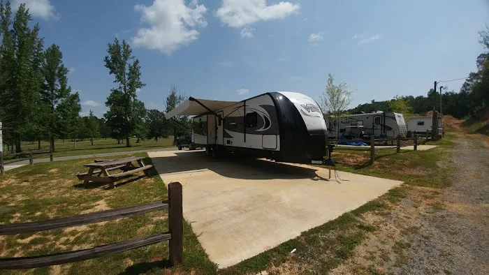 Arrowhead RV Resort at Smith Lake, Crane Hill AL Picture 6