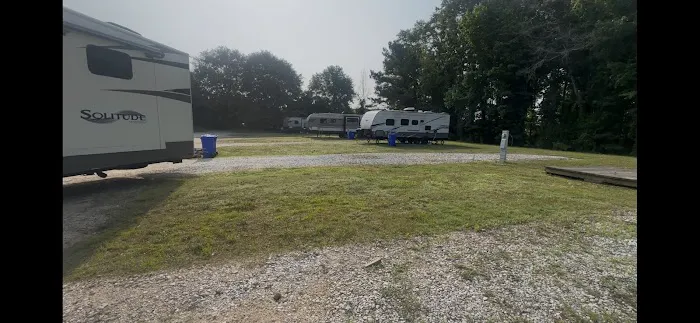 Eagle's Nest Extended Stay RV Park Picture 1