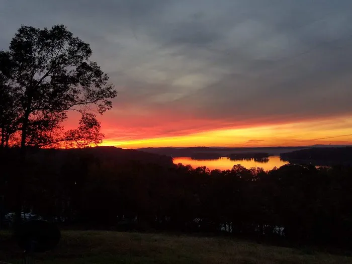 Clear Creek Cove RV Resort Picture 8