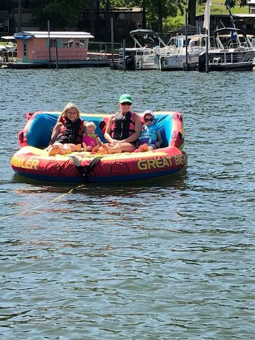 Clear Creek Cove RV Resort Picture 9