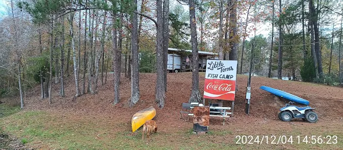 LITTLE TOM'S FISH CAMP Picture 4