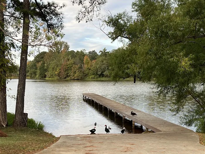 Safe Harbor RV Park Picture 7
