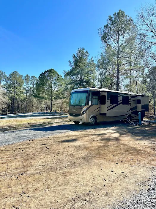 Starlit Hollow RV Park Picture 4