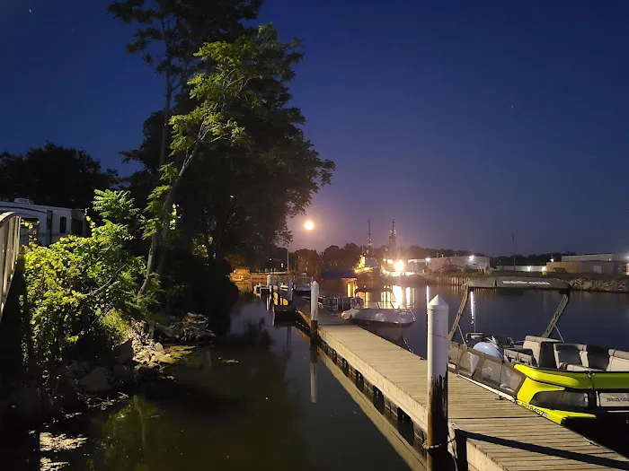 Fisherman's Landing Inc Picture 1