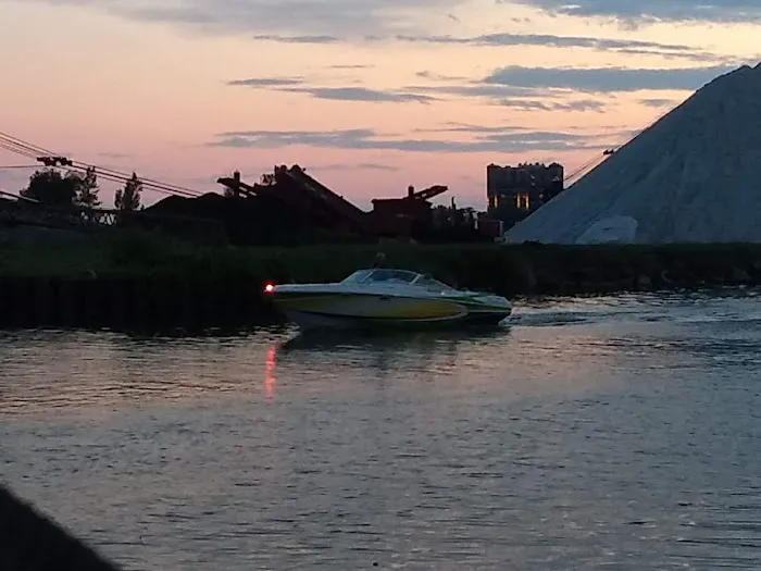 Fisherman's Landing Inc Picture 9