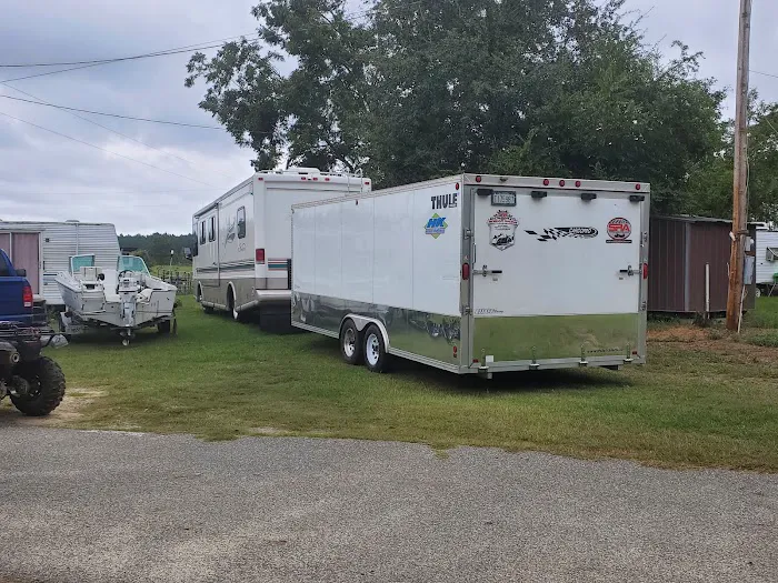Pecan Grove RV Park Picture 3