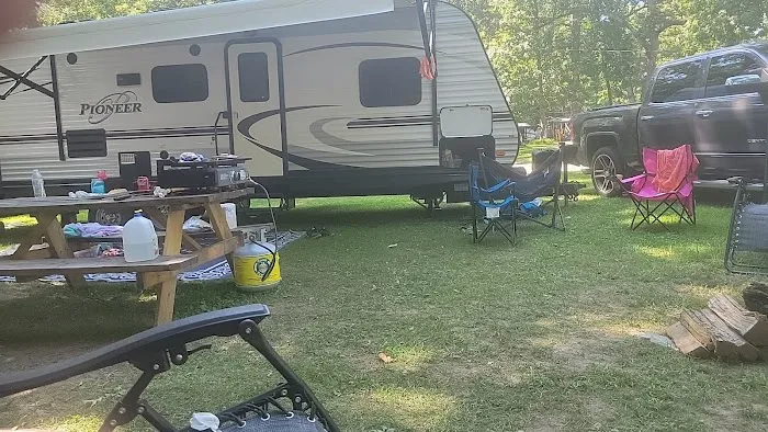 Tall Oaks Family Campground Picture 4