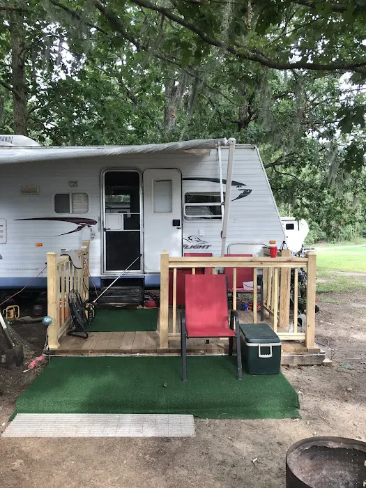Elliott's Landing and Campground Picture 8