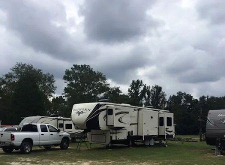 Crescent Mobile Home Park