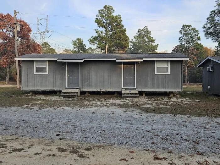 Kennedy's Apartment's & RV Park Picture 4