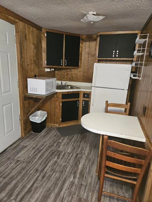 Kennedy's Apartment's & RV Park Picture 6