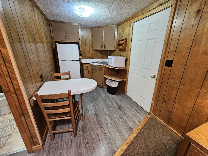 Kennedy's Apartment's & RV Park Picture 7