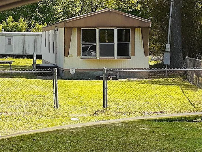Azalea Court Picture 2