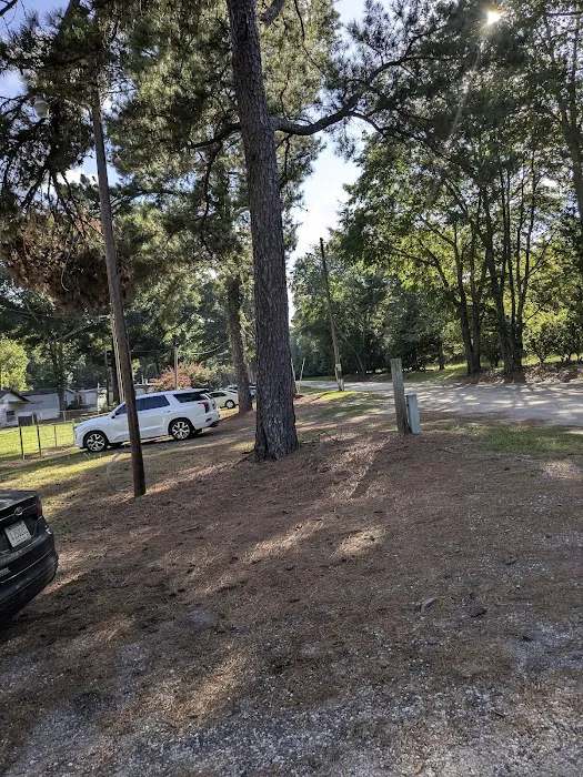 Azalea Court Picture 1