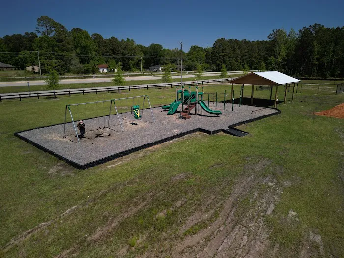 Iris Winds Mobile Home Community Picture 4