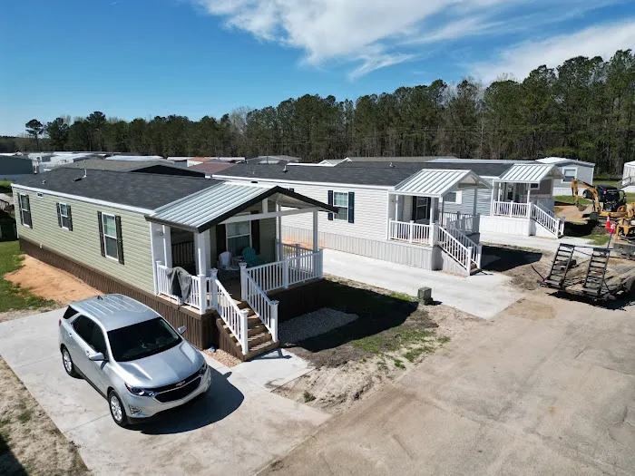 Iris Winds Mobile Home Community Picture 10